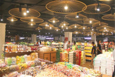 吉林市商務局強化產(chǎn)銷對接 地產(chǎn)品進駐歐亞商都精品超市